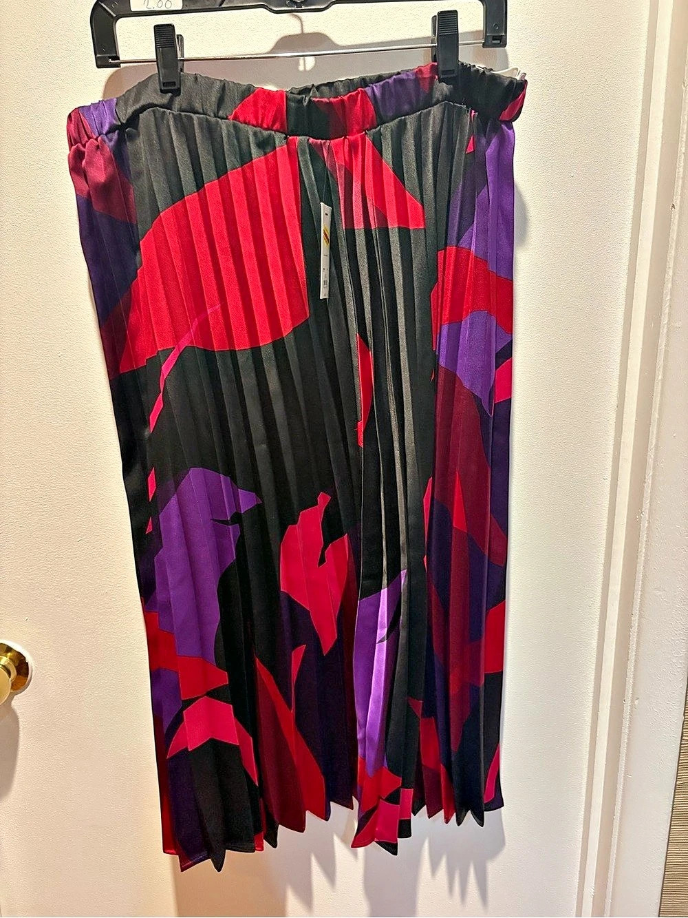 Nine West Pleated Abstract Midi Skirt in Black & Red Size XL NWT